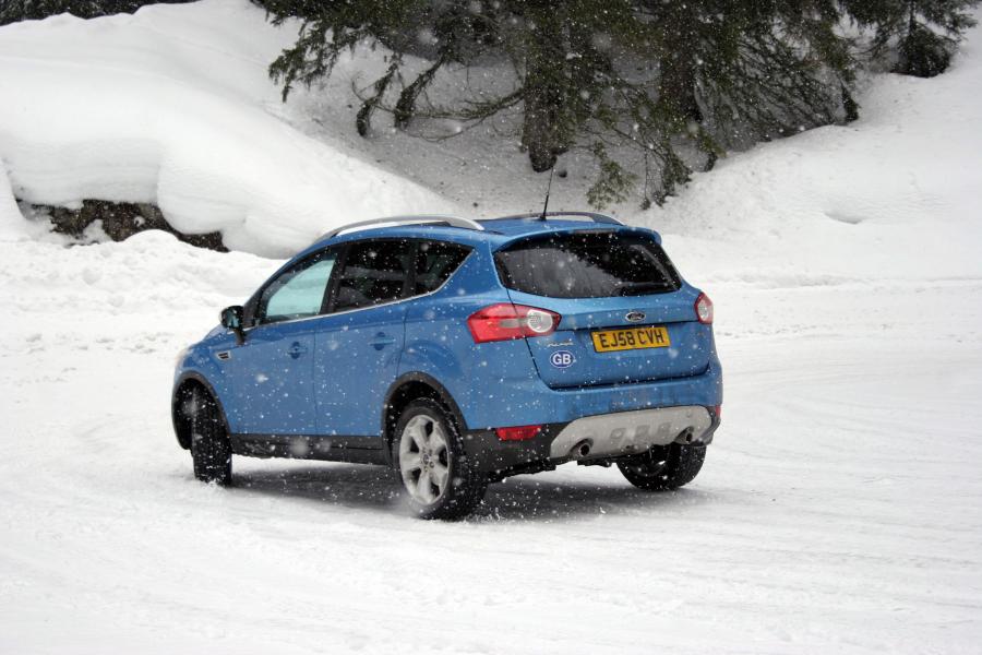  Ford Kuga 2008 года  (фото 92 из 139)